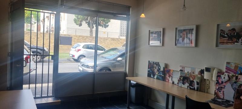 To Let Commercial Property for Rent in Mowbray Western Cape